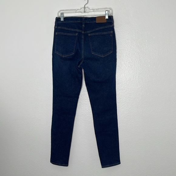 Madewell 9" Mid-Rise Skinny Jeans in TENCEL Stretch Dark Wash Size 29 - Picture 5 of 9